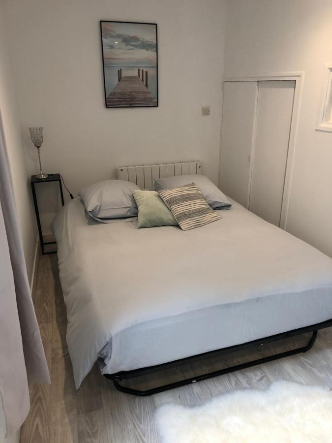 L'Etape De La Tour Apartment Grand-Fougeray Exterior photo